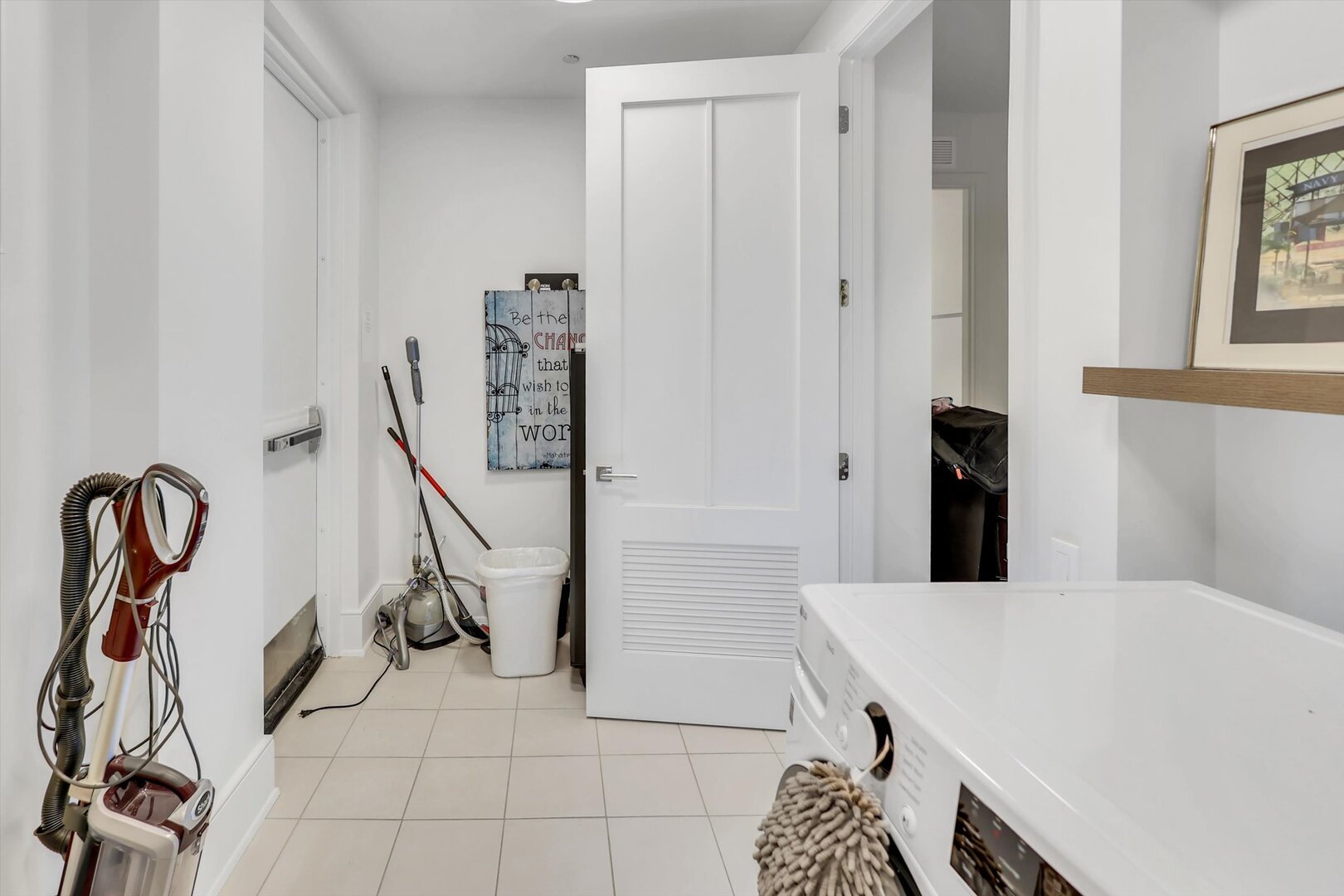 21 N May Street 501 Property Photo 41
