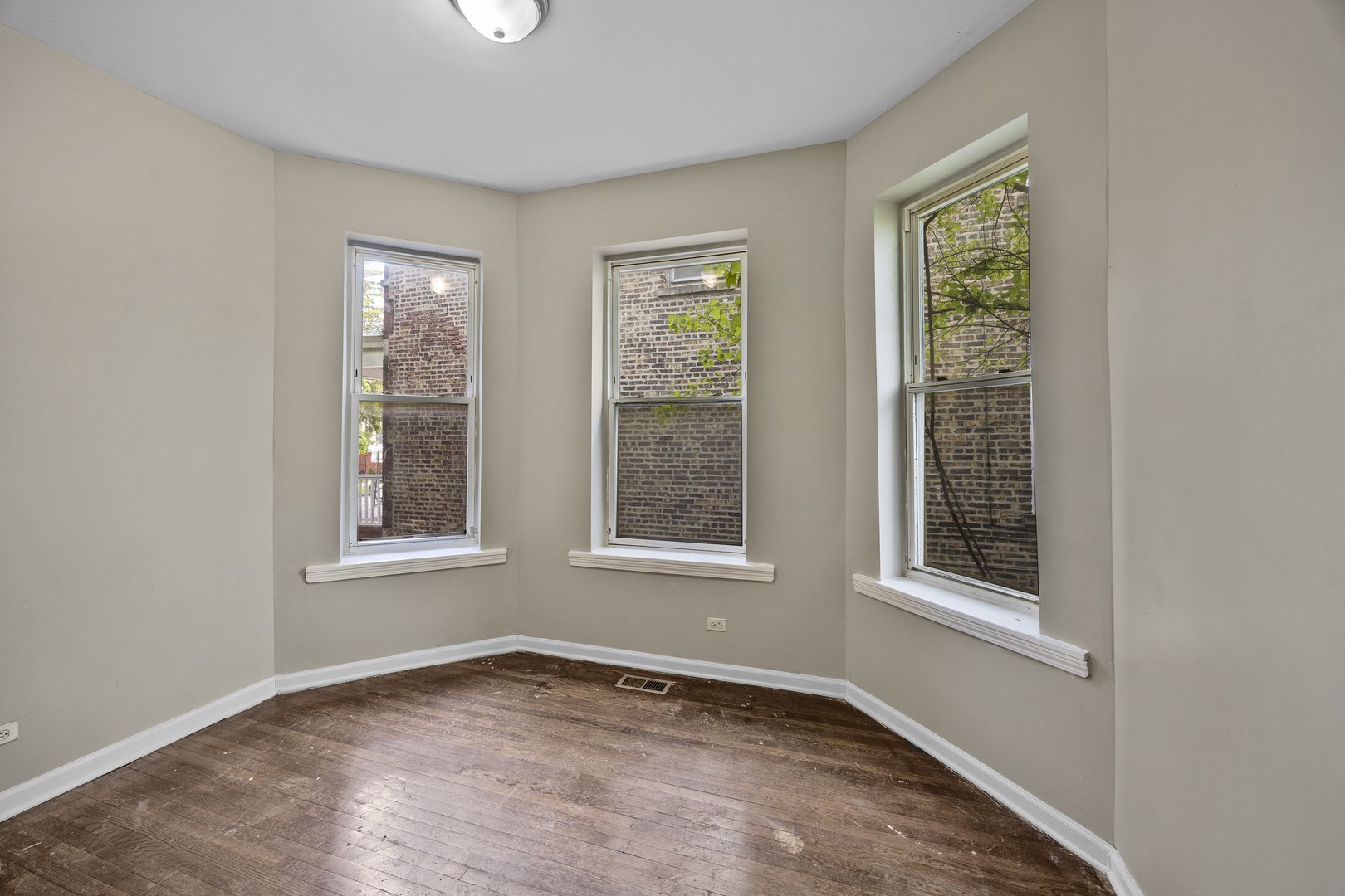 35 W 109th Street Property Photo 6