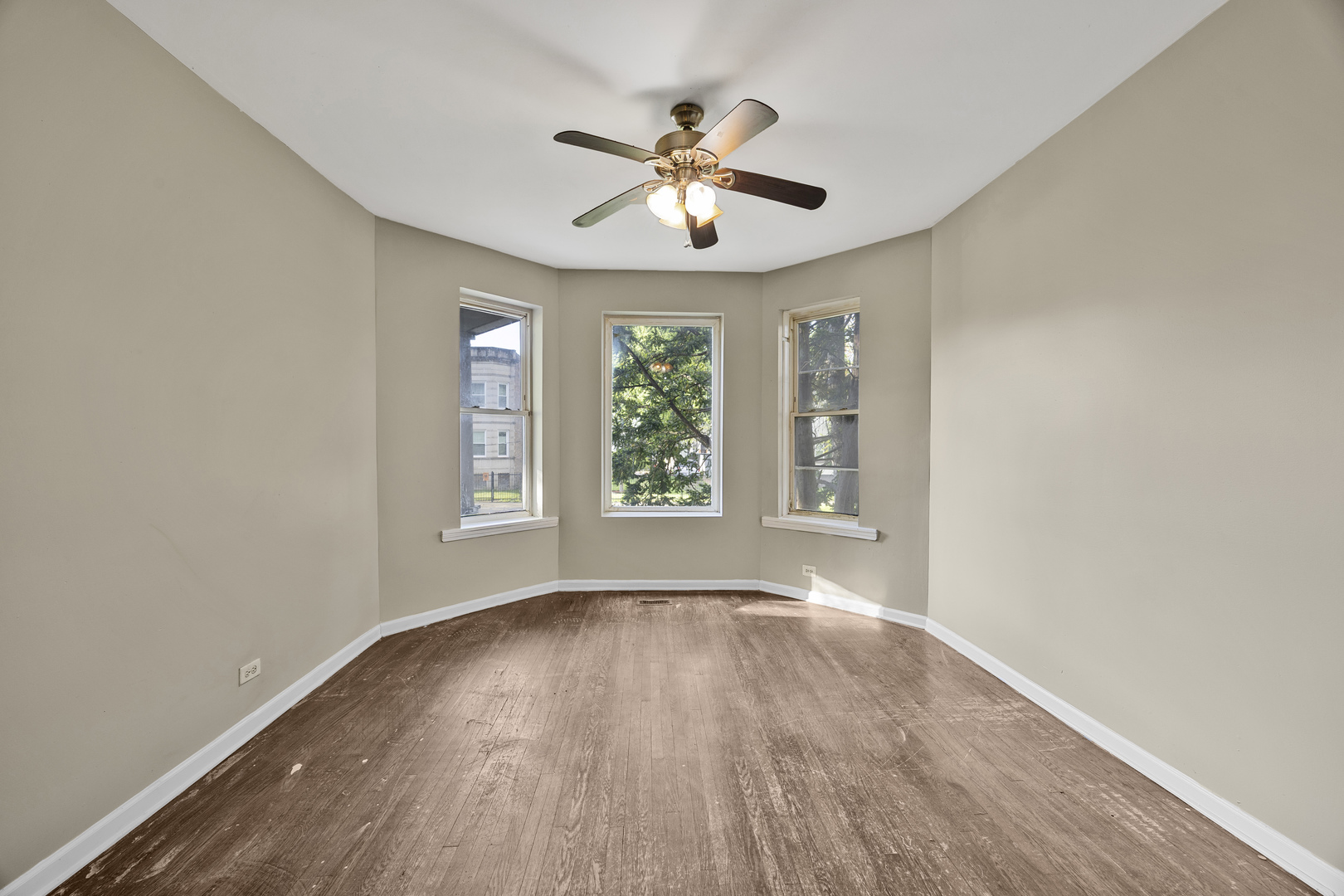 35 W 109th Street Property Photo 8