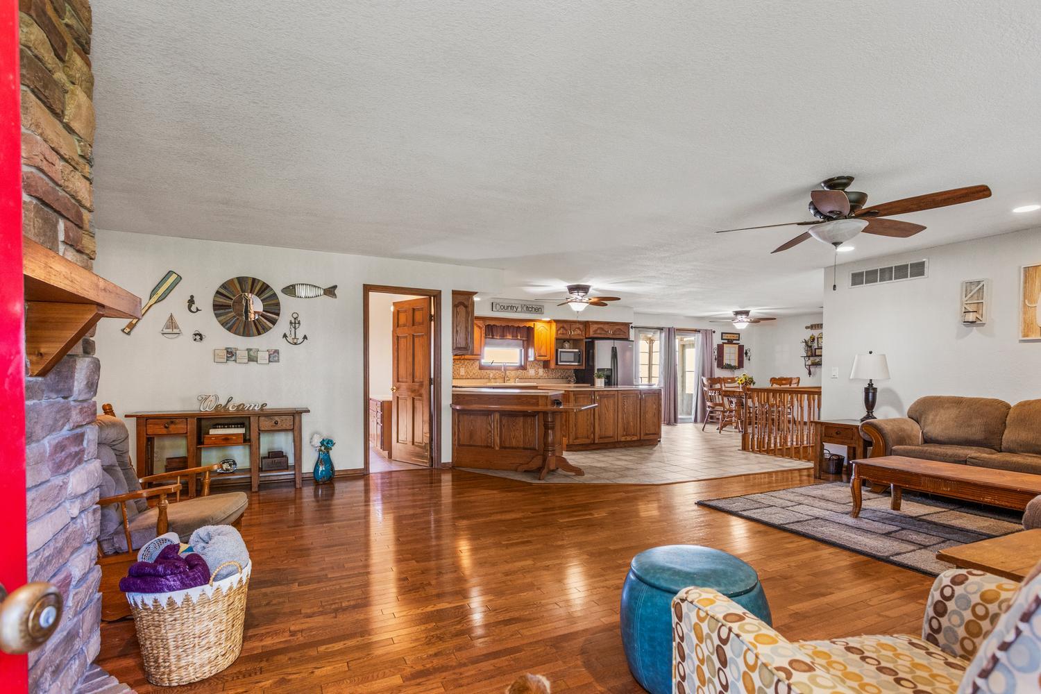 12317 N 1100 East Road Property Photo 7