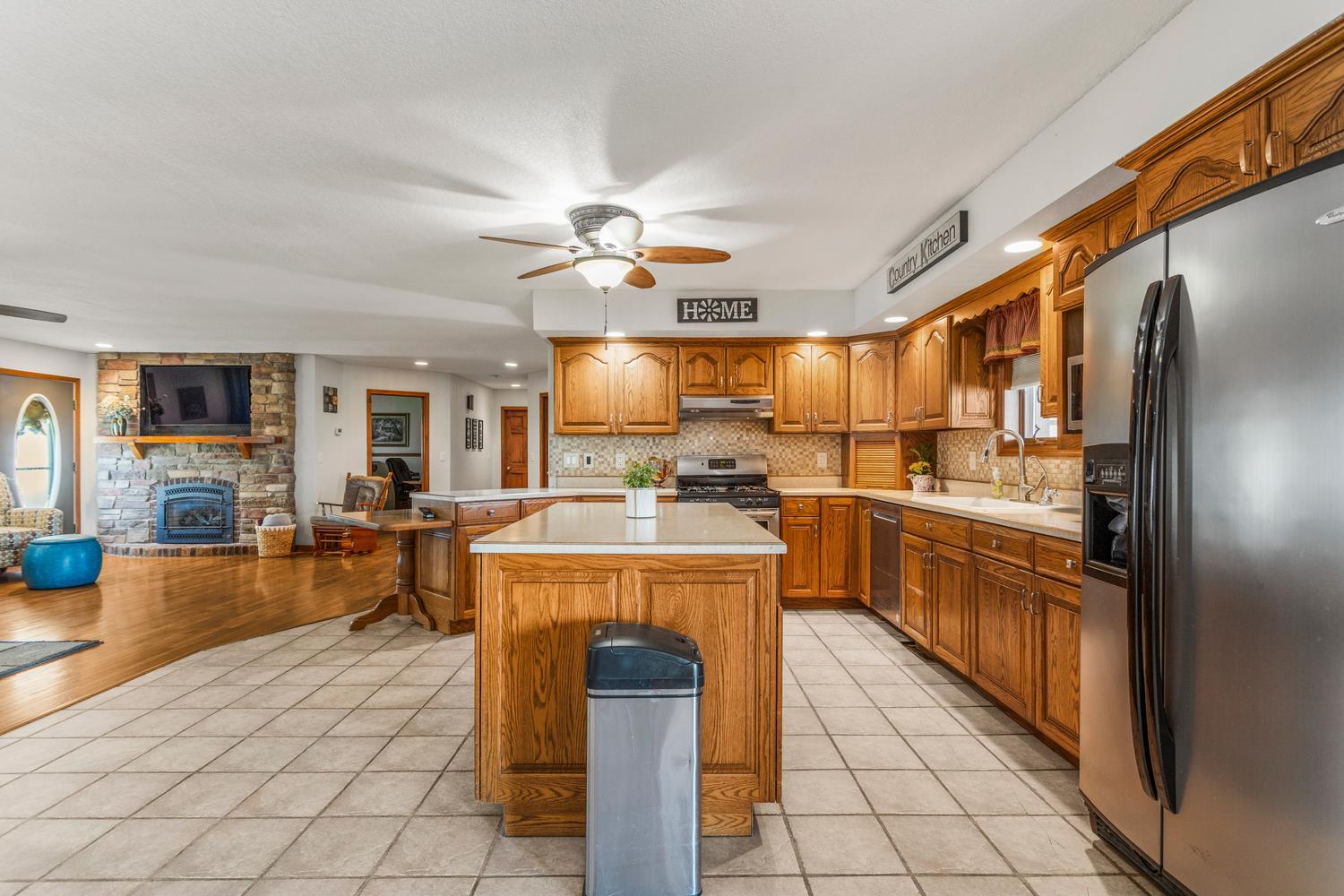12317 N 1100 East Road Property Photo 11