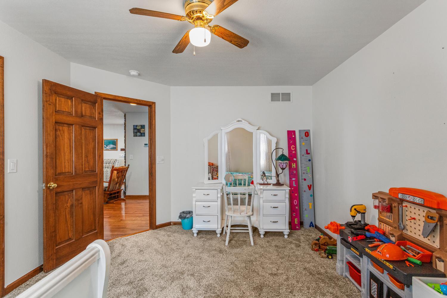 12317 N 1100 East Road Property Photo 29