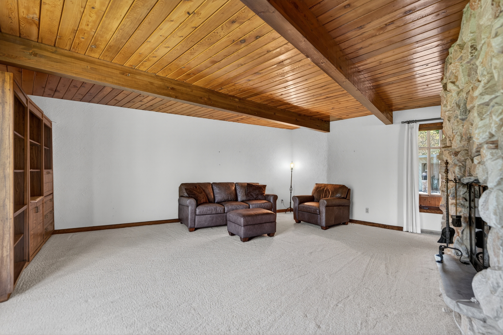 9737 Olas Lane Property Photo 8