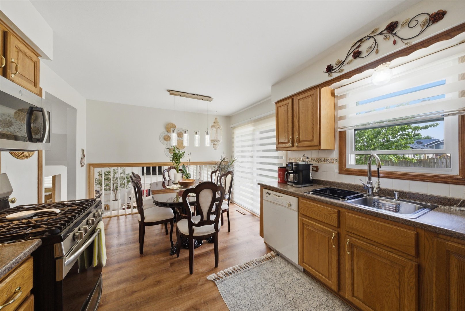 5815 W 87th Place Property Photo 8