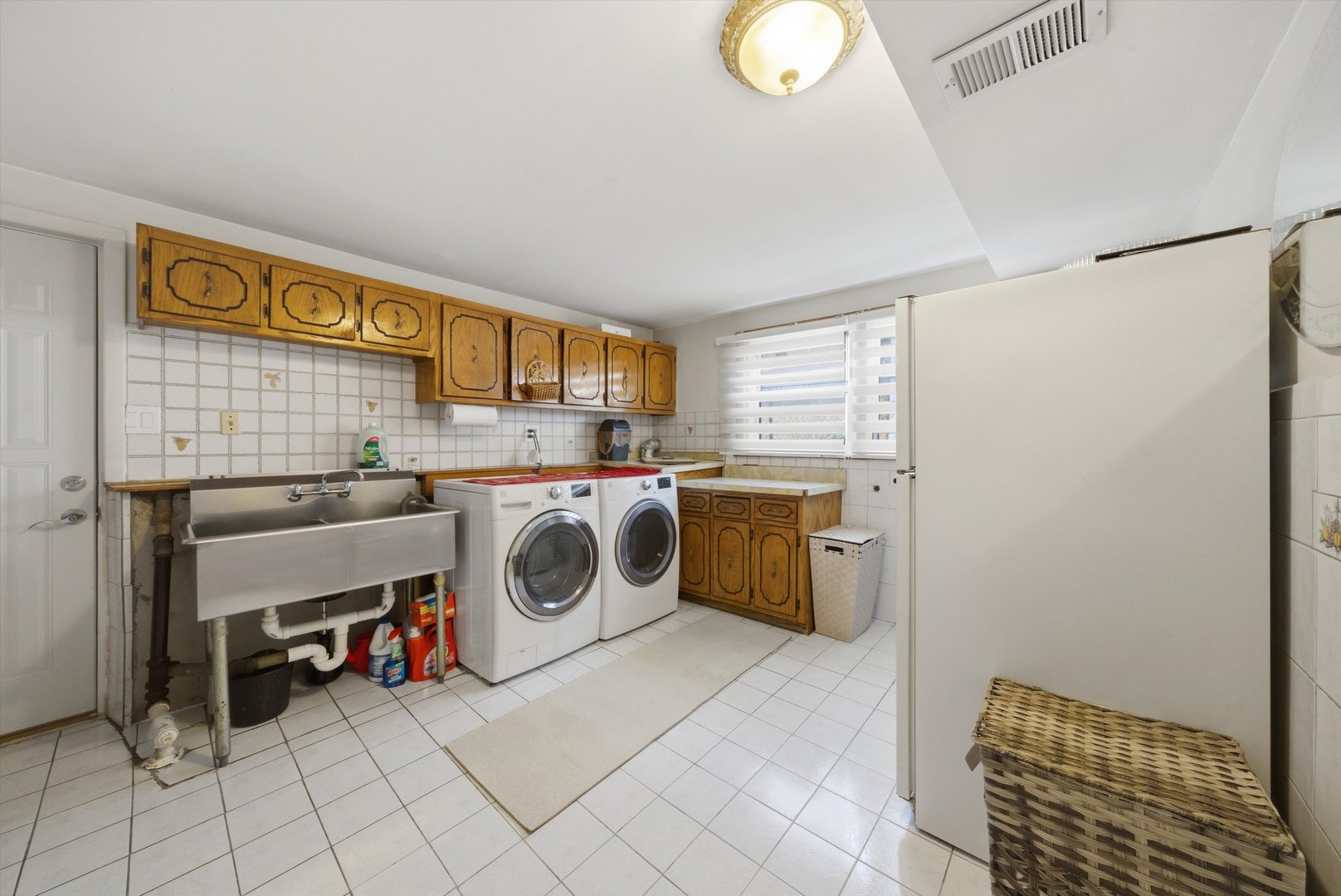 5815 W 87th Place Property Photo 19