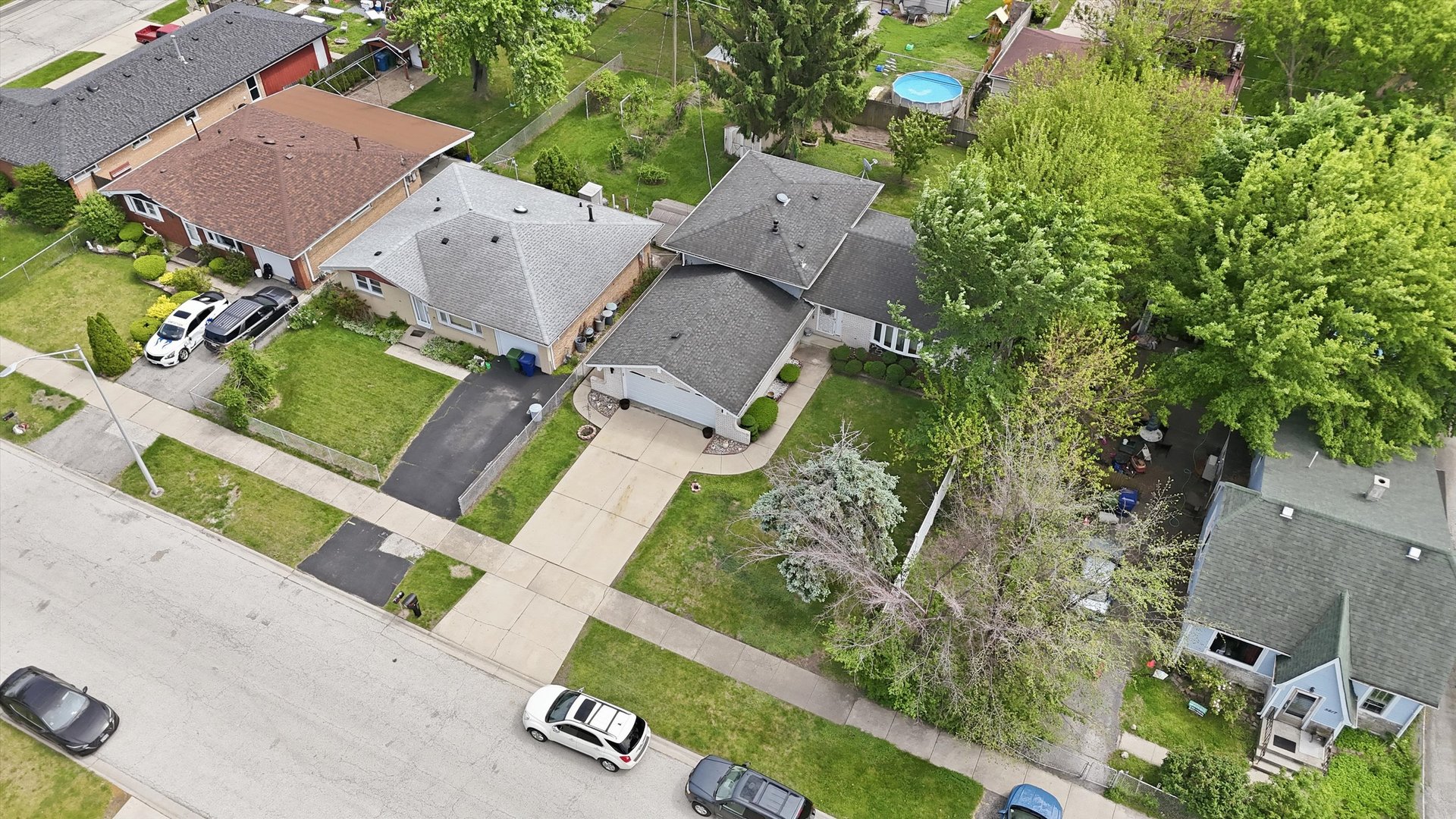 5815 W 87th Place Property Photo 22