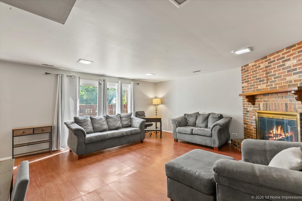 18847 May Avenue Property Photo 19