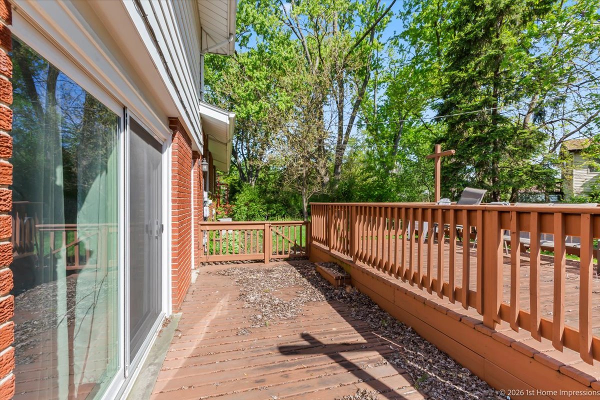 18847 May Avenue Property Photo 23