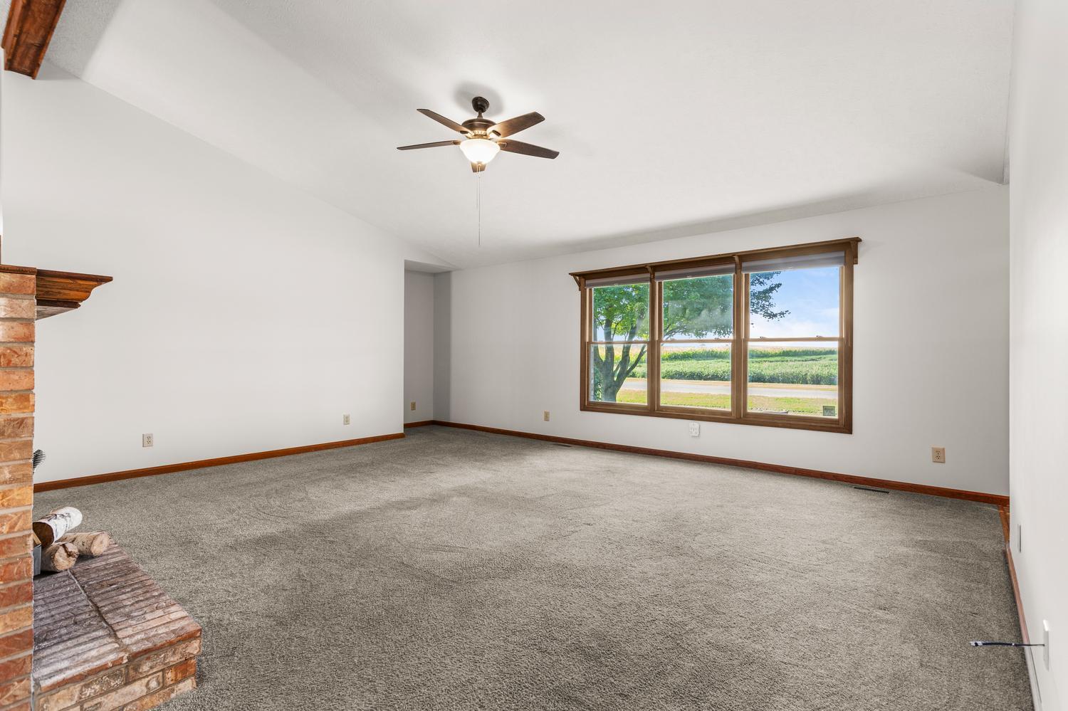 608 E Oaks Road Property Photo 5