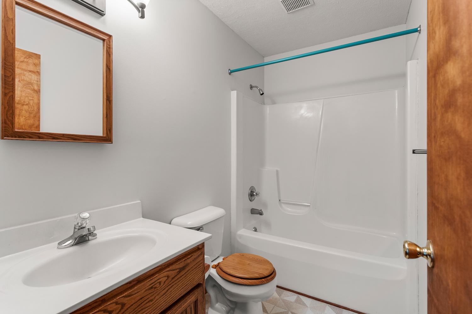 608 E Oaks Road Property Photo 25