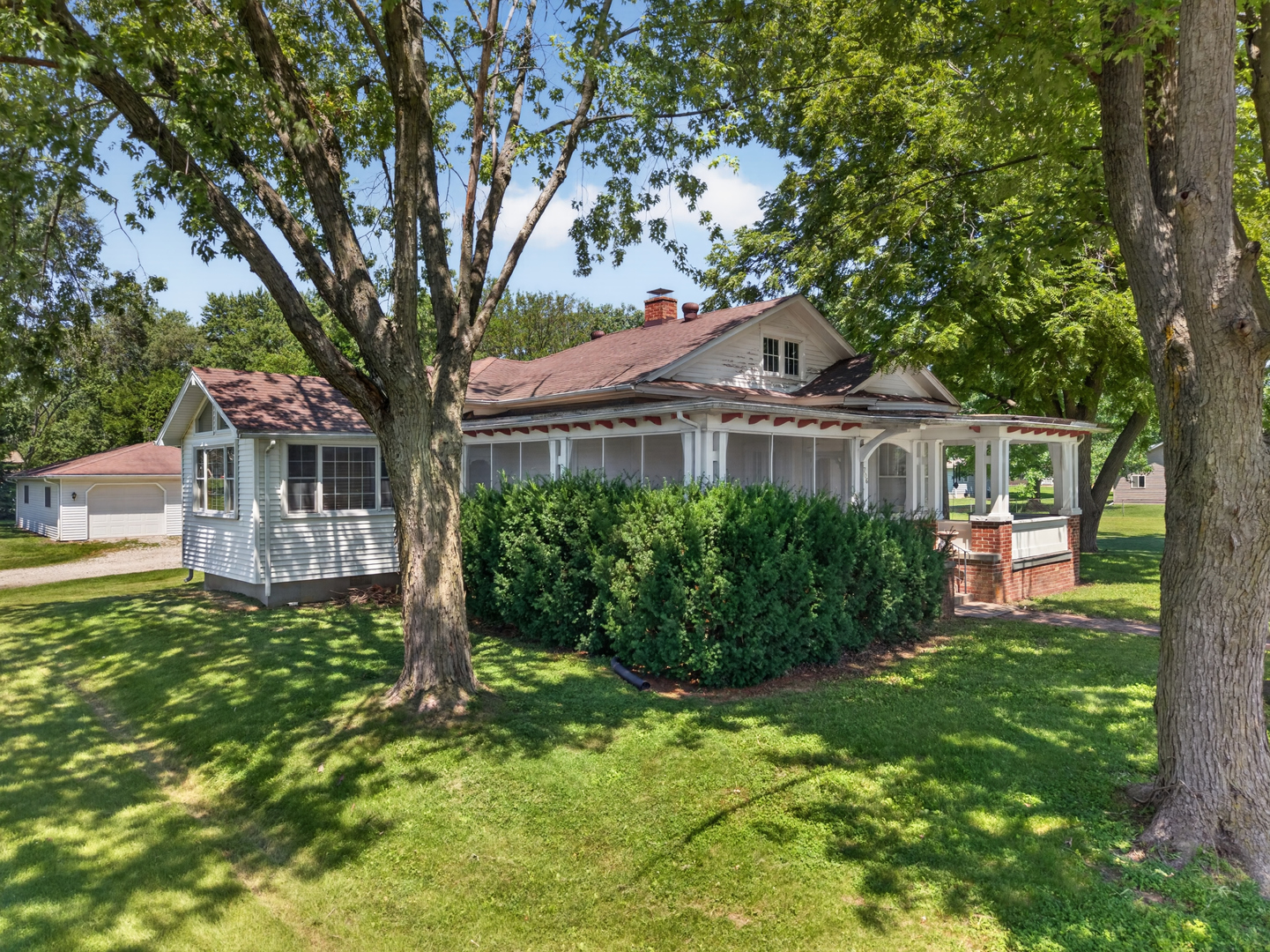 706 Fuller Avenue Property Photo 2