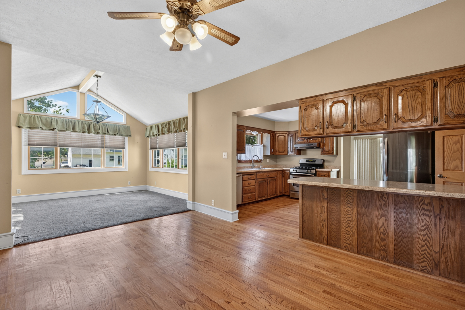 706 Fuller Avenue Property Photo 10