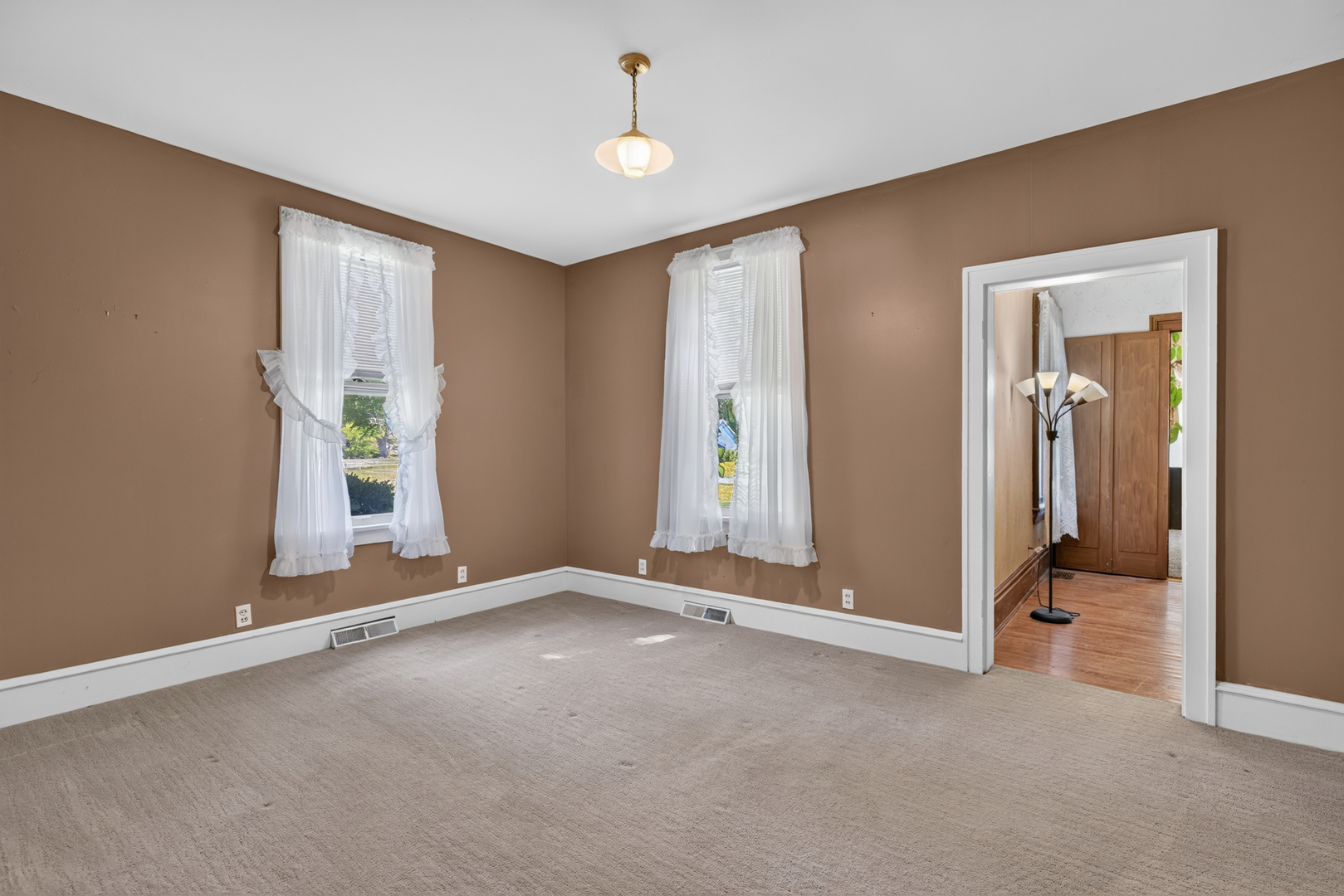 706 Fuller Avenue Property Photo 18