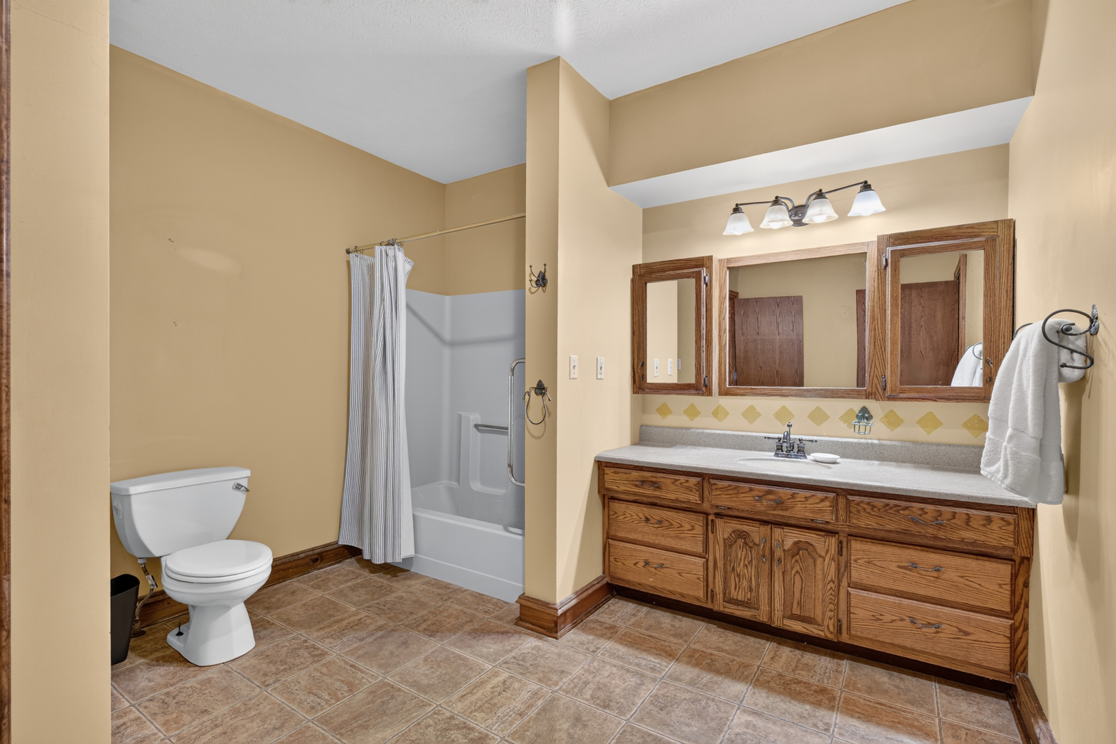 706 Fuller Avenue Property Photo 22