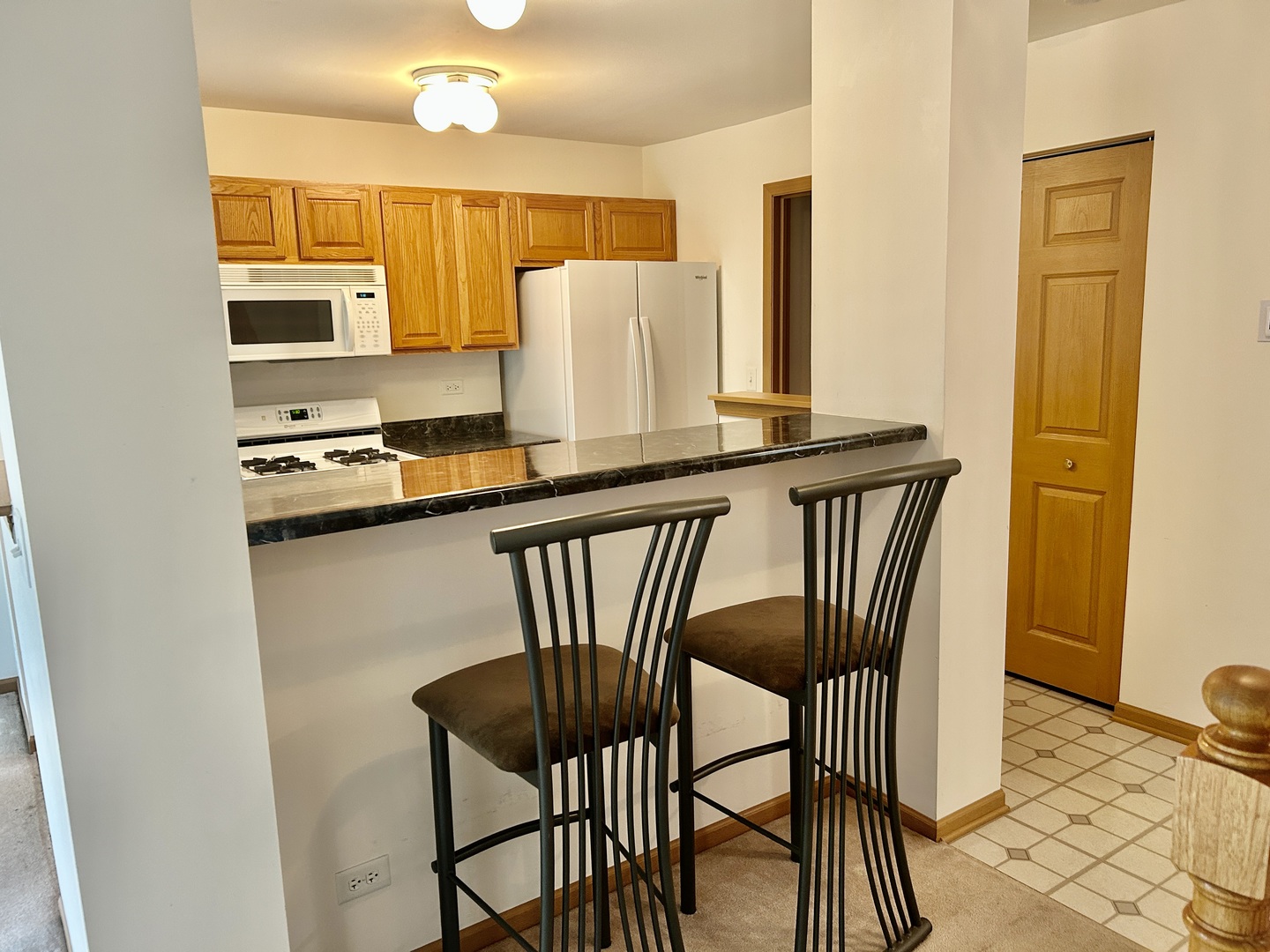 2482 Stoughton Circle Property Photo 6