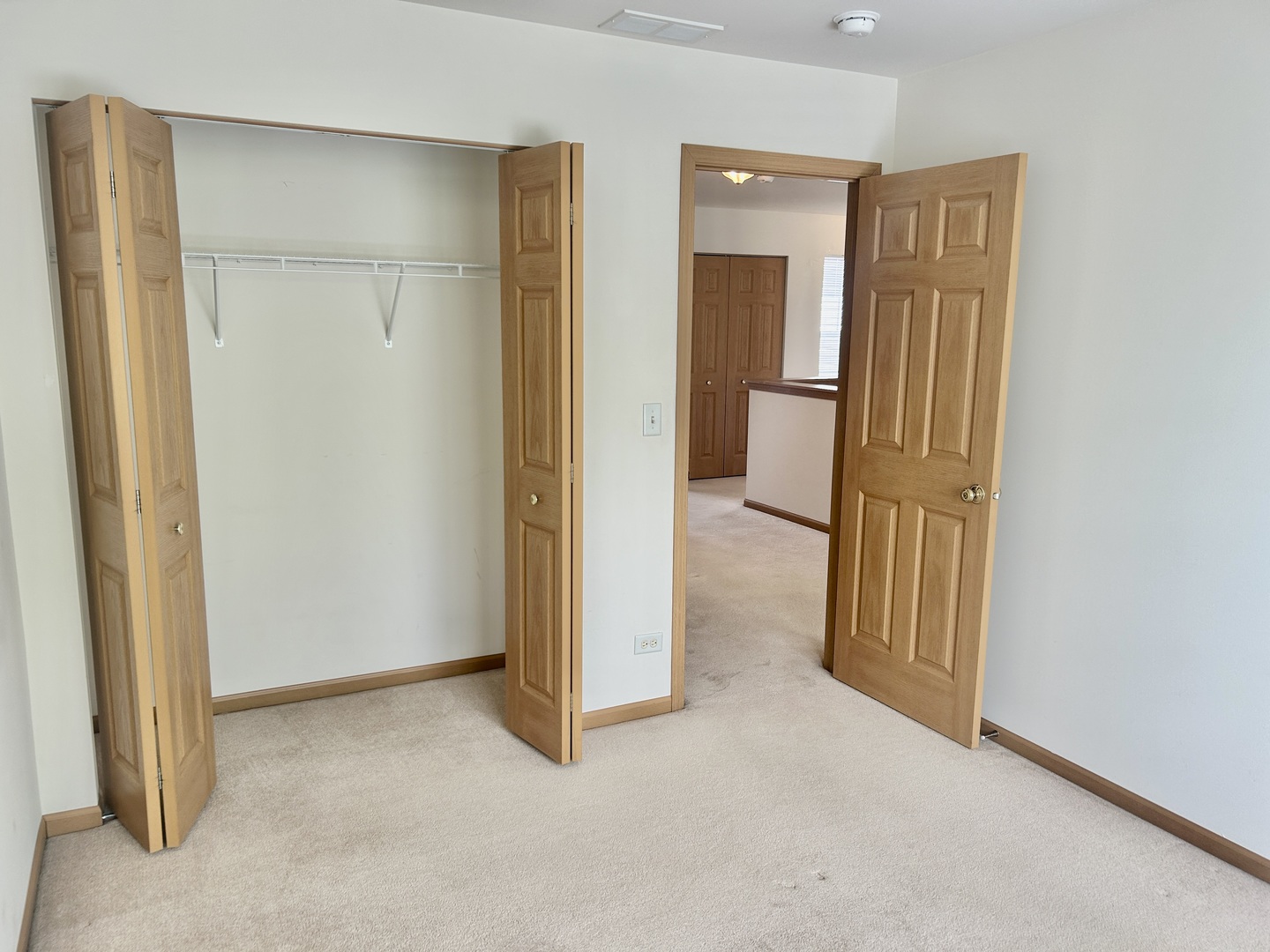 2482 Stoughton Circle Property Photo 14