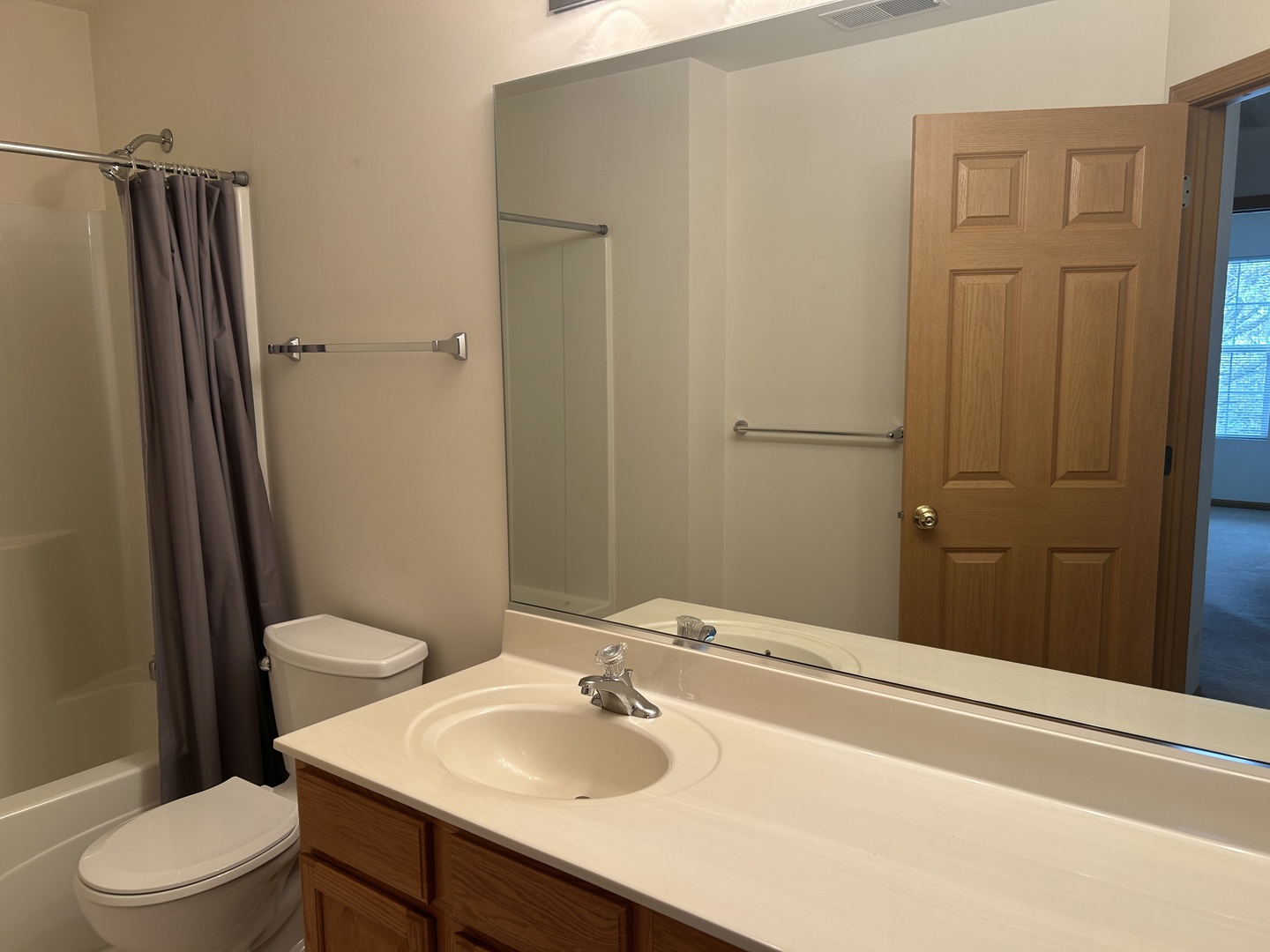 2482 Stoughton Circle Property Photo 16