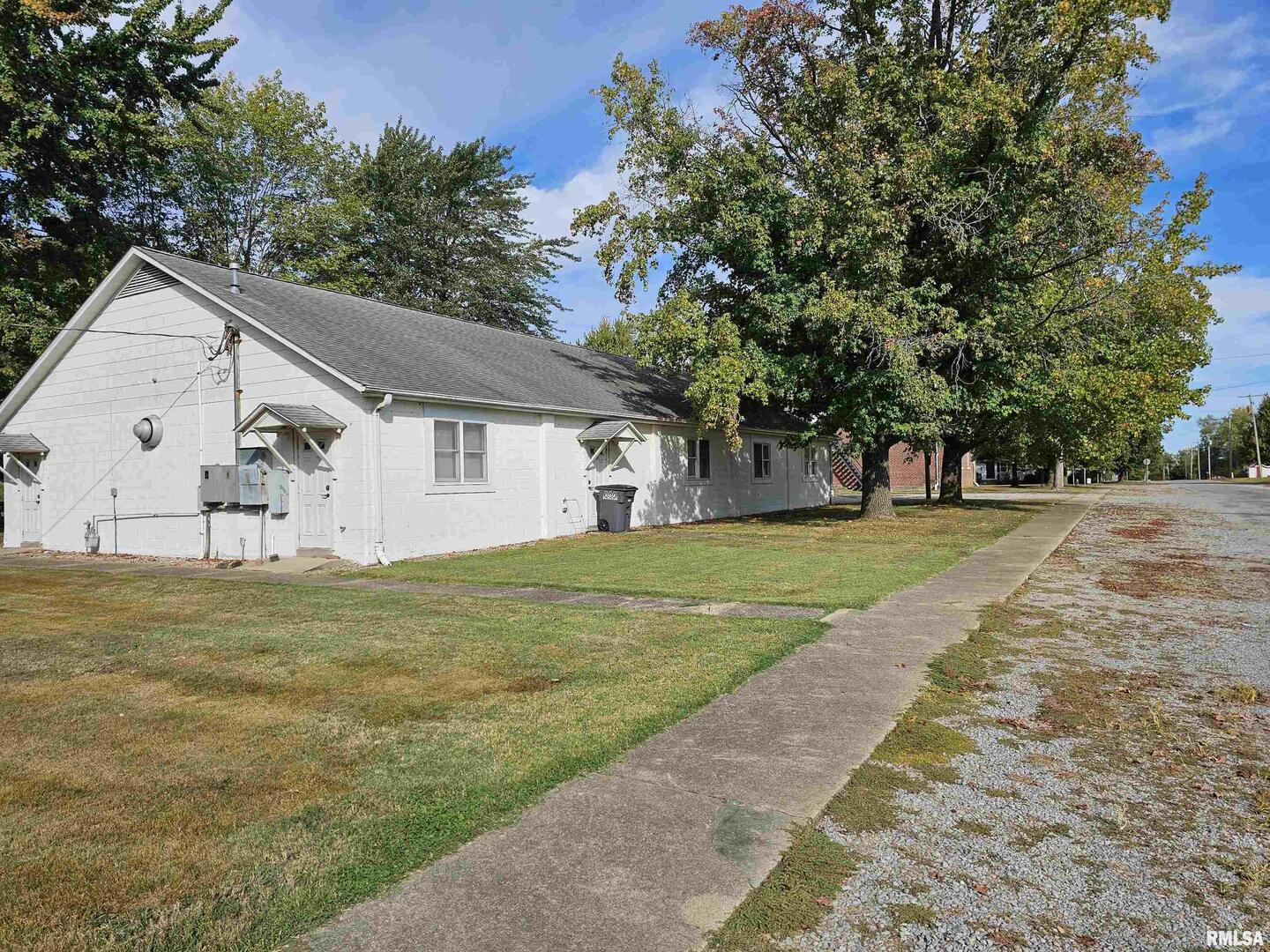 705 W Main Street Property Photo 12