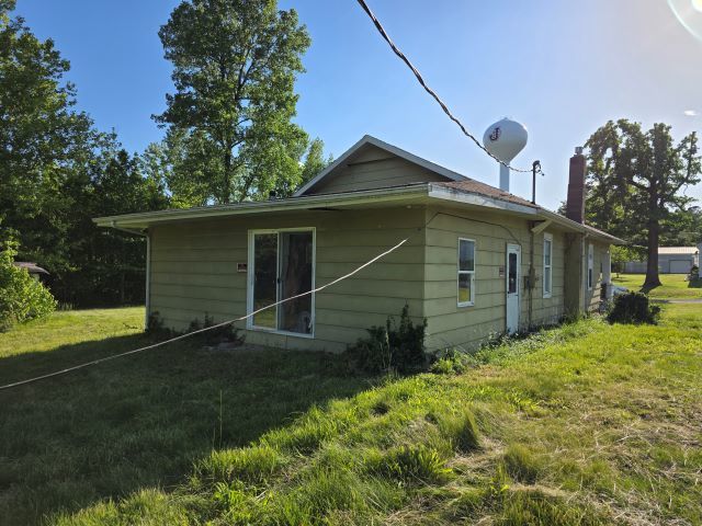 905 Mcclintock Avenue Property Photo 7