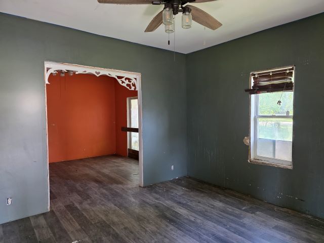 905 Mcclintock Avenue Property Photo 10