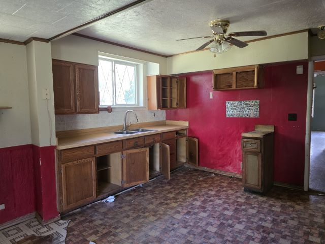 905 Mcclintock Avenue Property Photo 16
