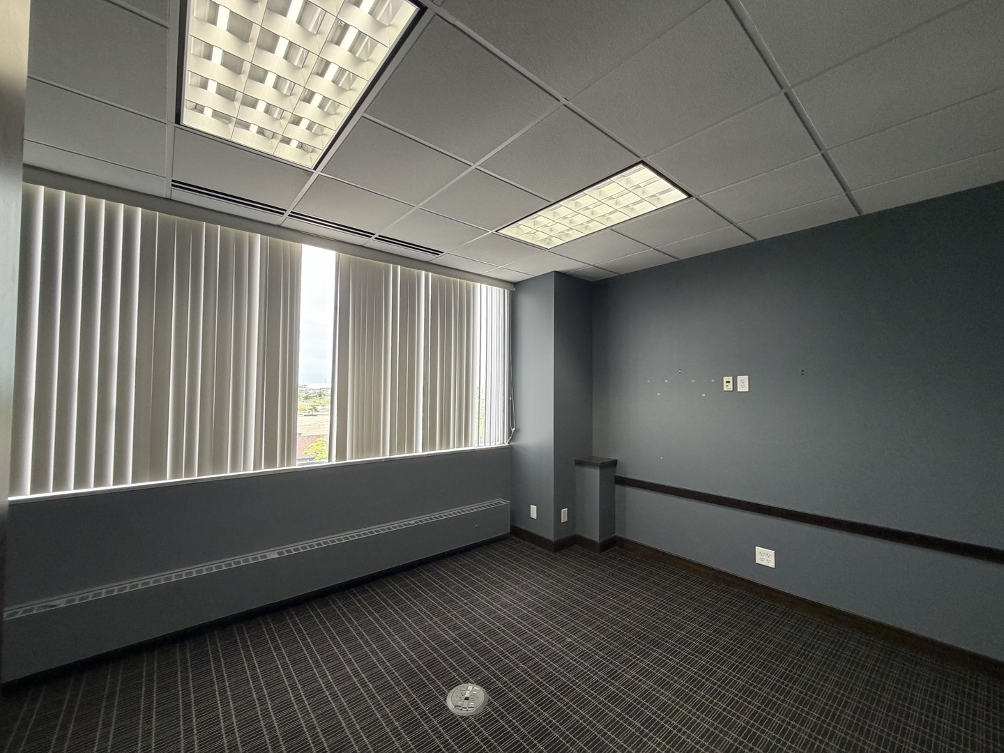 100 E Kimberly Road 400 Property Photo 15