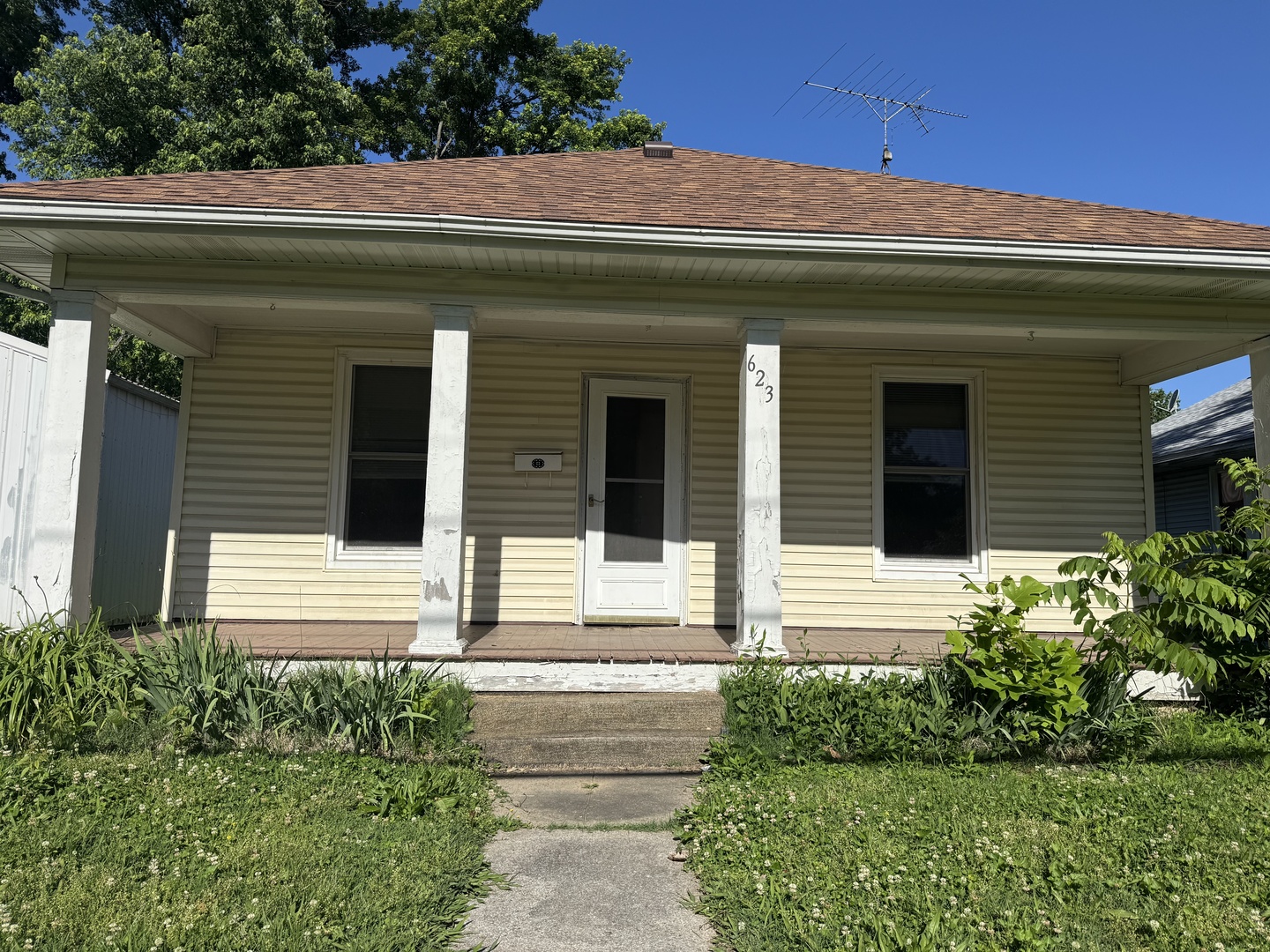 623 N 14th Street Property Photo 2