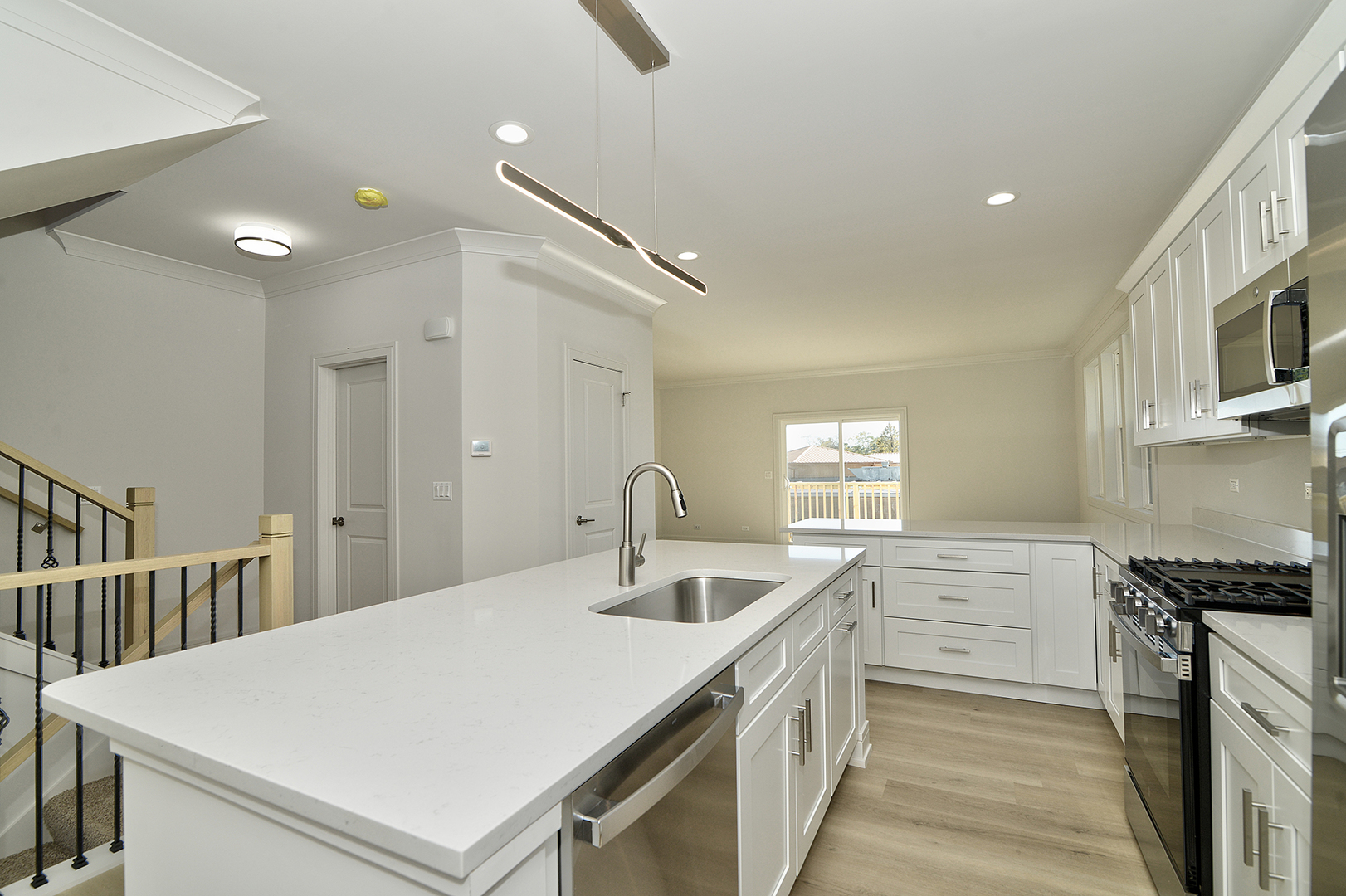 212 Walnut Street D Property Photo 4