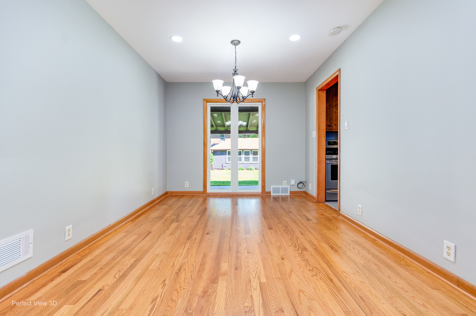 425 Douglas Street Property Photo 8