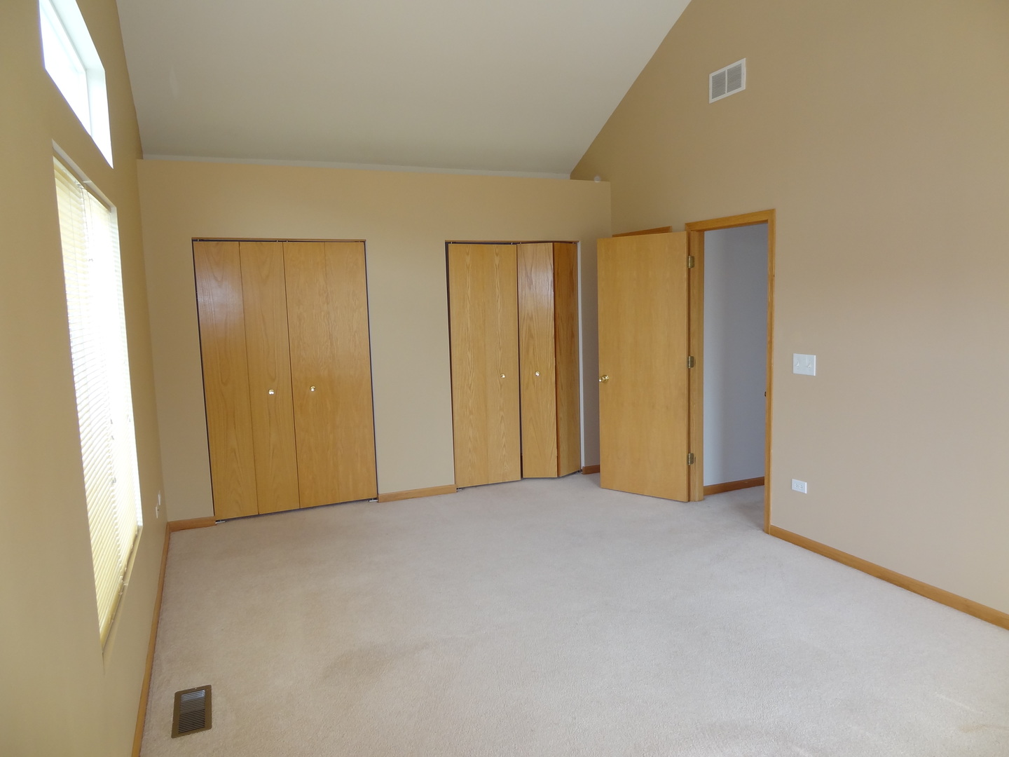 131 Enclave Circle C Property Photo 9