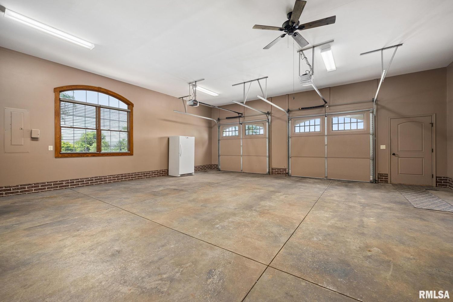 2988 N 400 East Road Property Photo 89