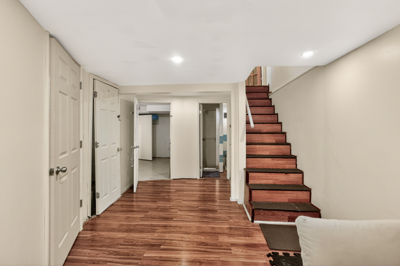 606 South Boulevard D Property Photo 22
