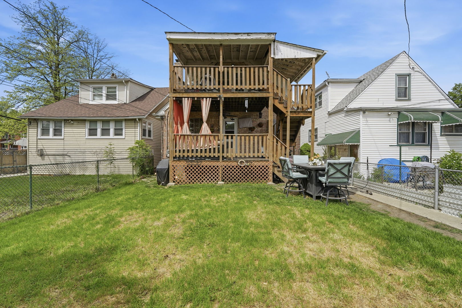 2705 N Monitor Avenue Property Photo 41