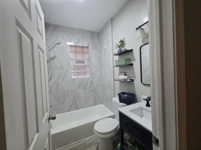 5244 S Ashland Avenue 1 Property Photo 4
