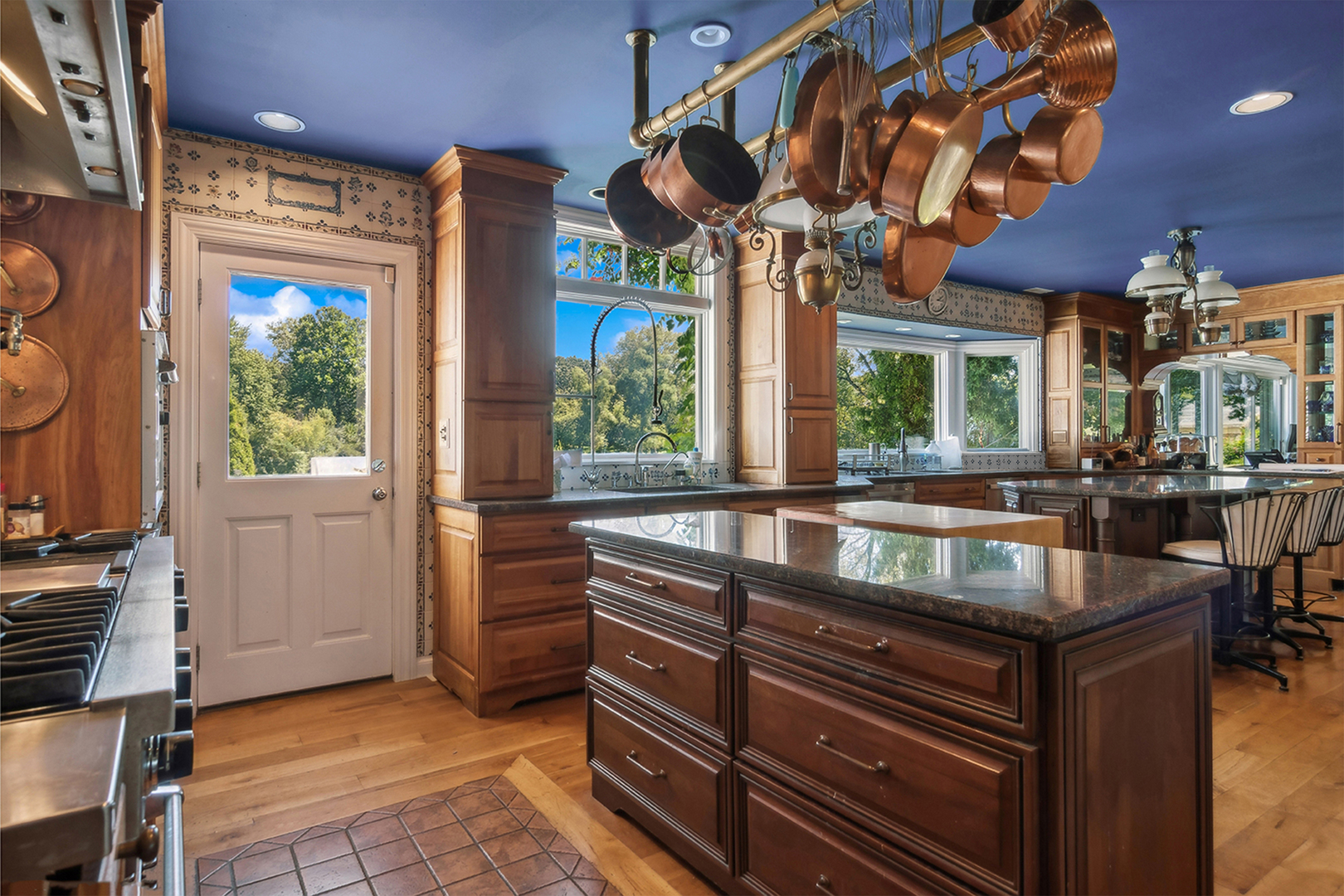 12647818 Property Photo 28