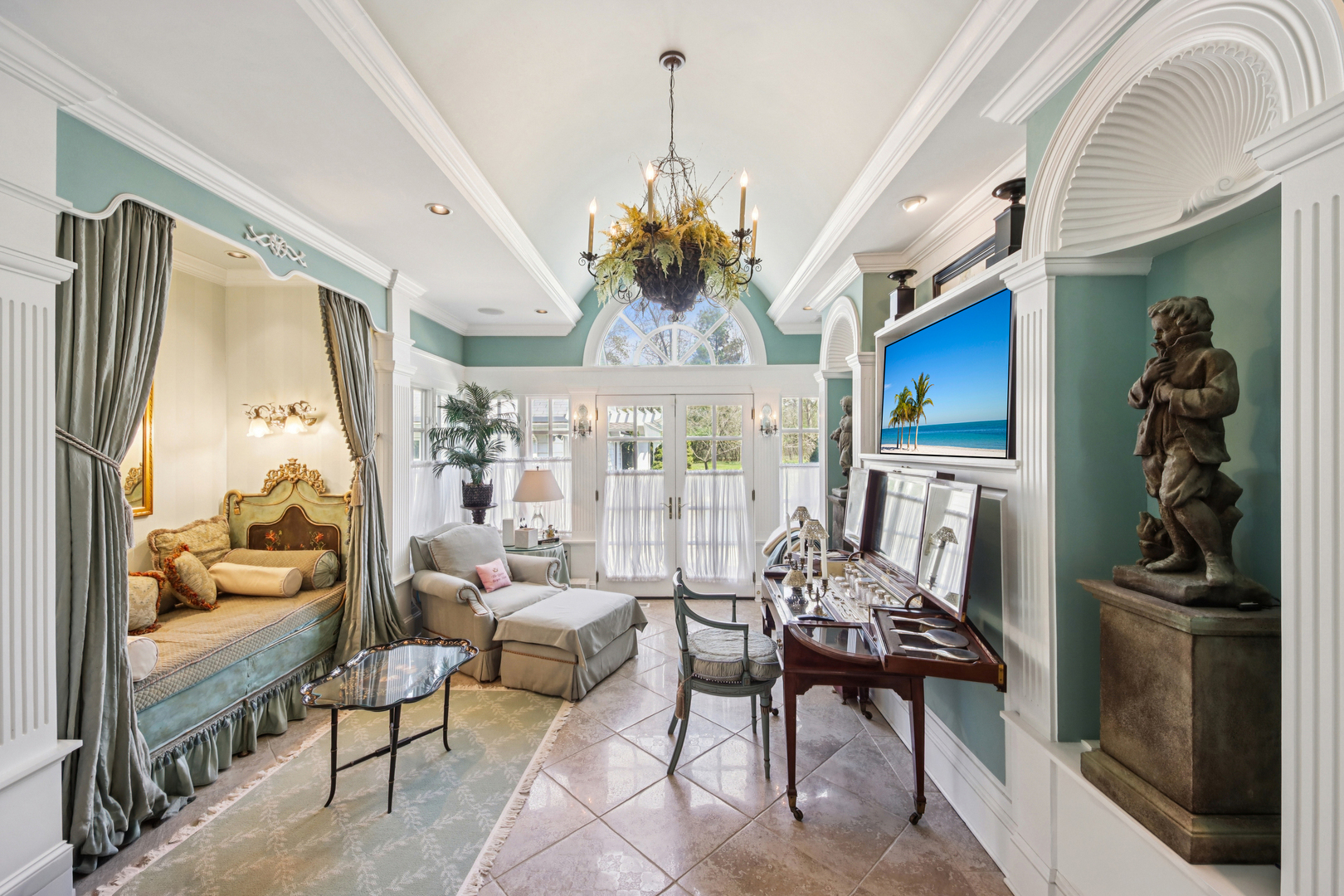 12647818 Property Photo 35