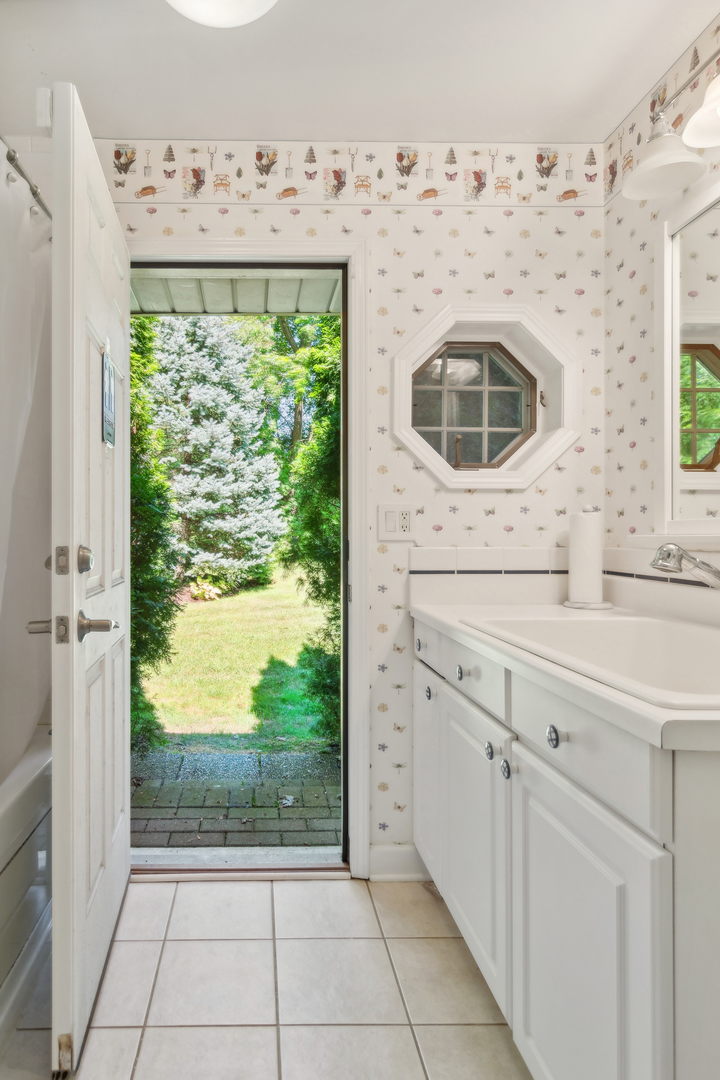 12647818 Property Photo 54