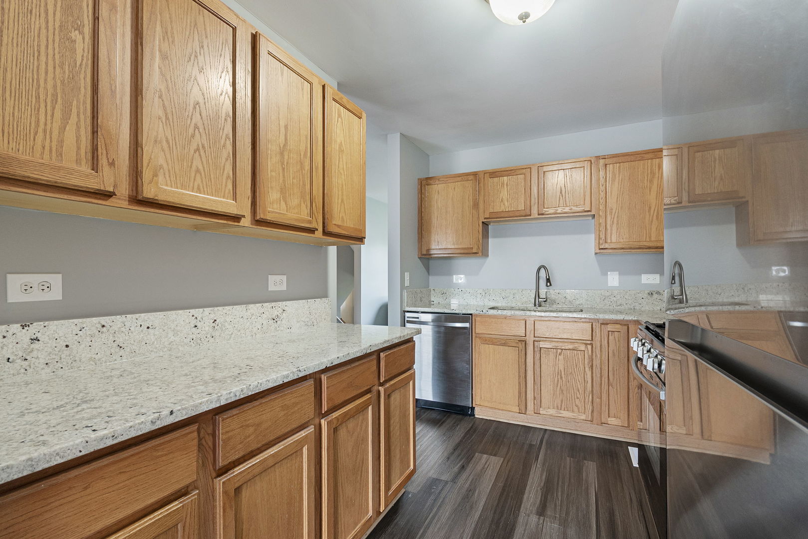 2110 Austrian Pine Street Property Photo 4