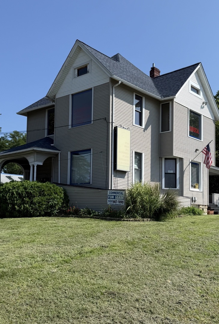 717-727 Lake Street Property Photo 6