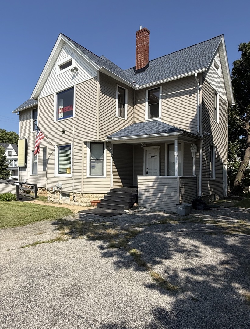 717-727 Lake Street Property Photo 7