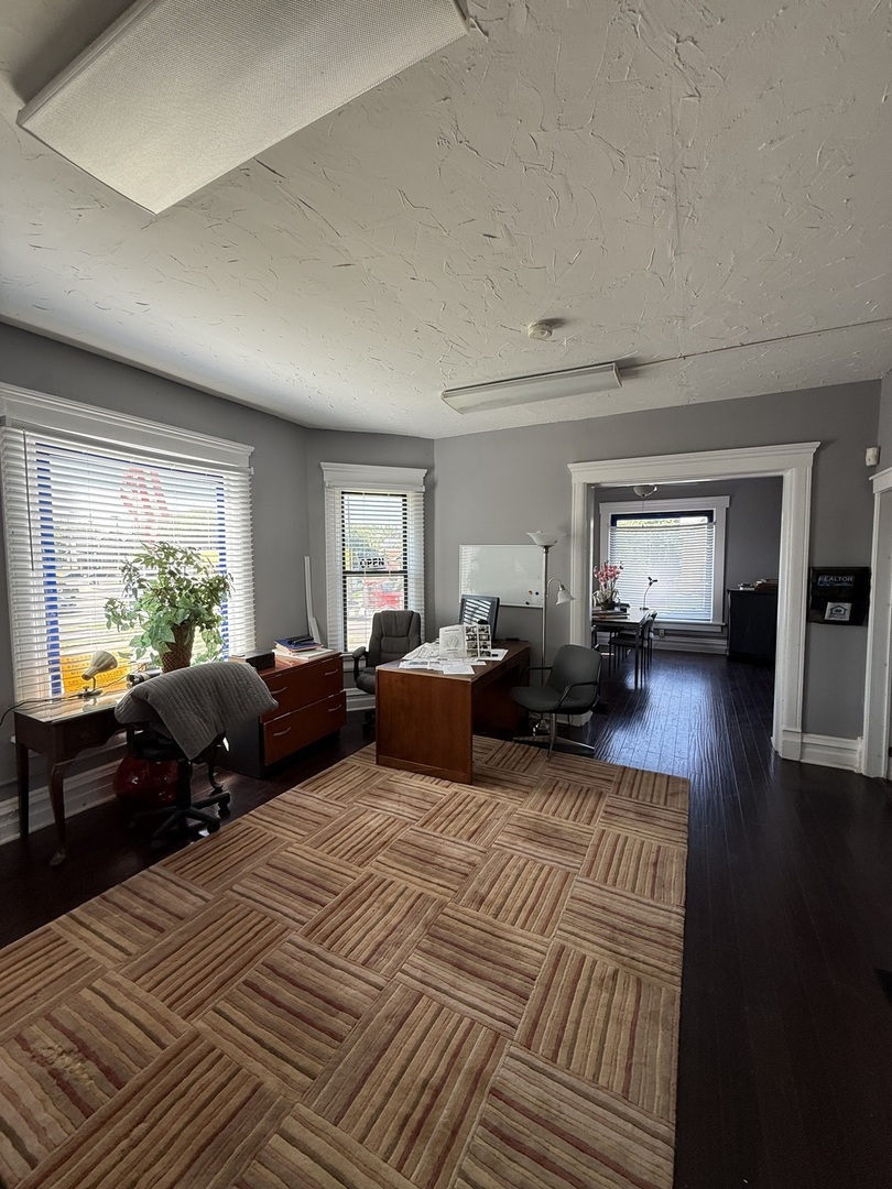 717-727 Lake Street Property Photo 27