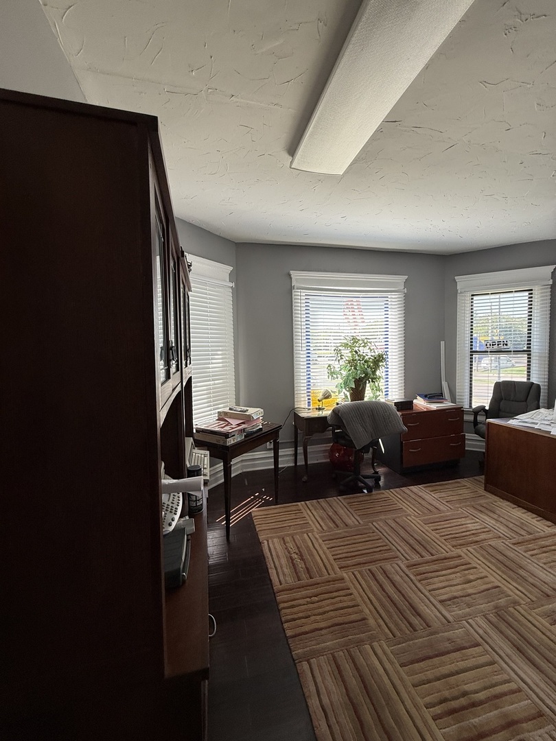 717-727 Lake Street Property Photo 34