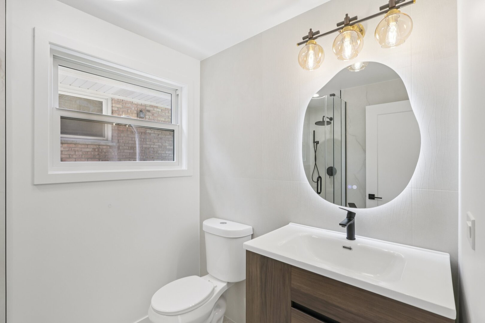 8135 W Rascher Avenue Property Photo 35