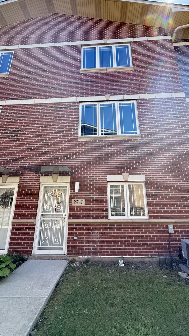 3521 S Parnell Avenue C Property Photo 1