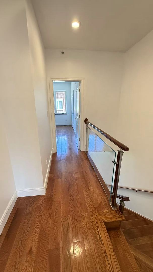 3521 S Parnell Avenue C Property Photo 12