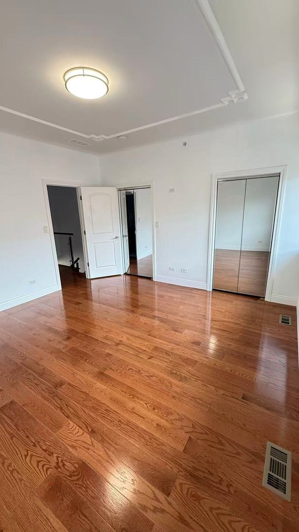 3521 S Parnell Avenue C Property Photo 23