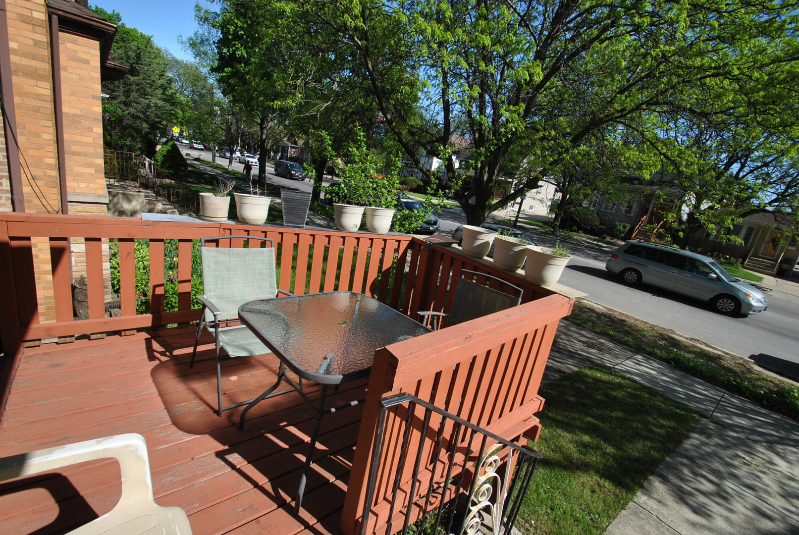4916 W Montrose Avenue Property Photo 3