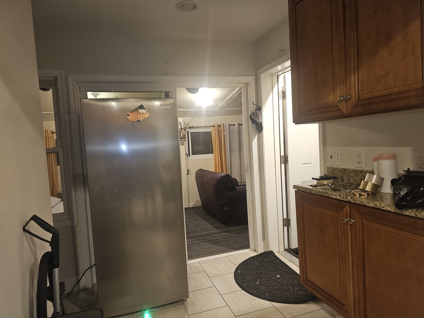 4916 W Montrose Avenue Property Photo 12