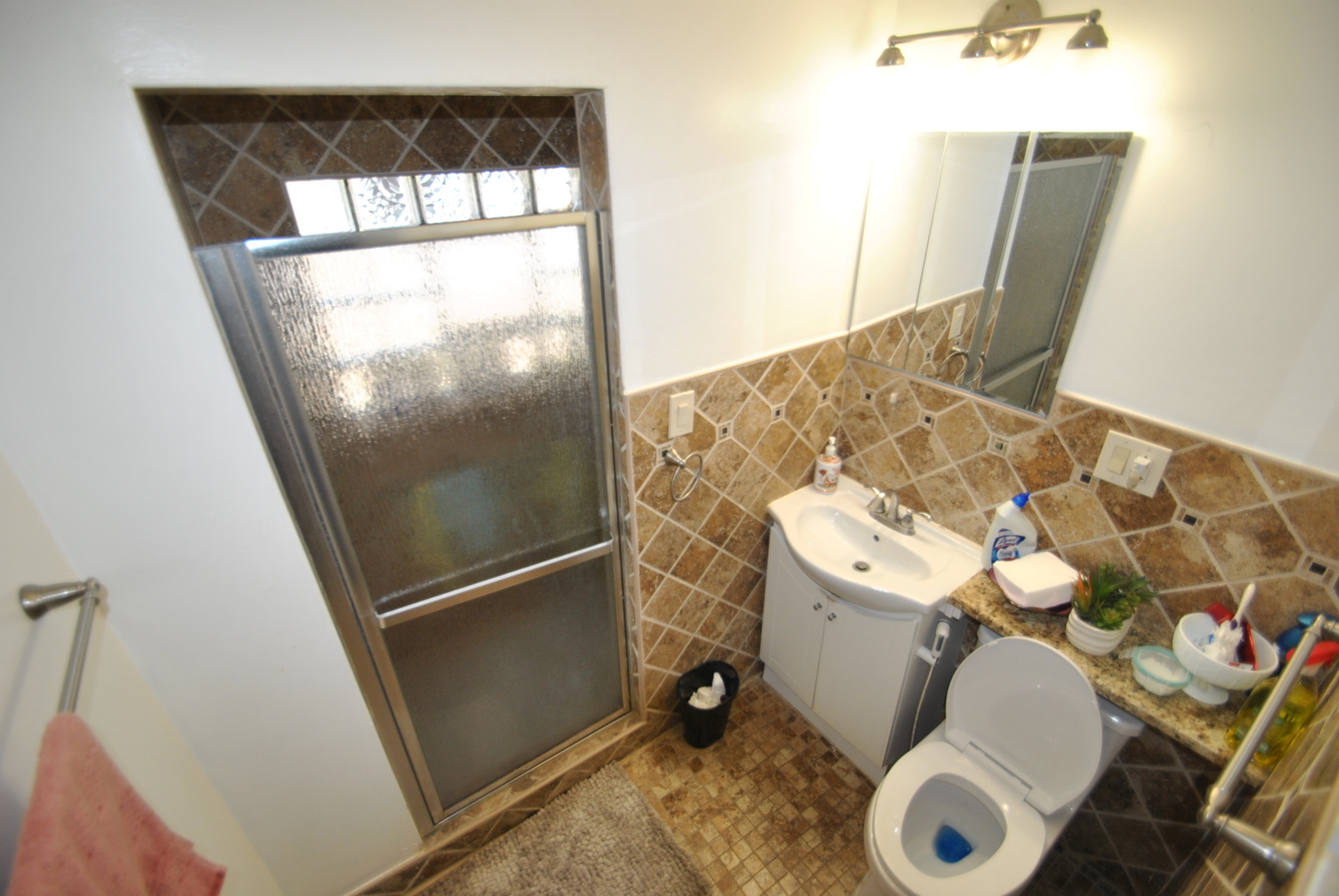 4916 W Montrose Avenue Property Photo 17