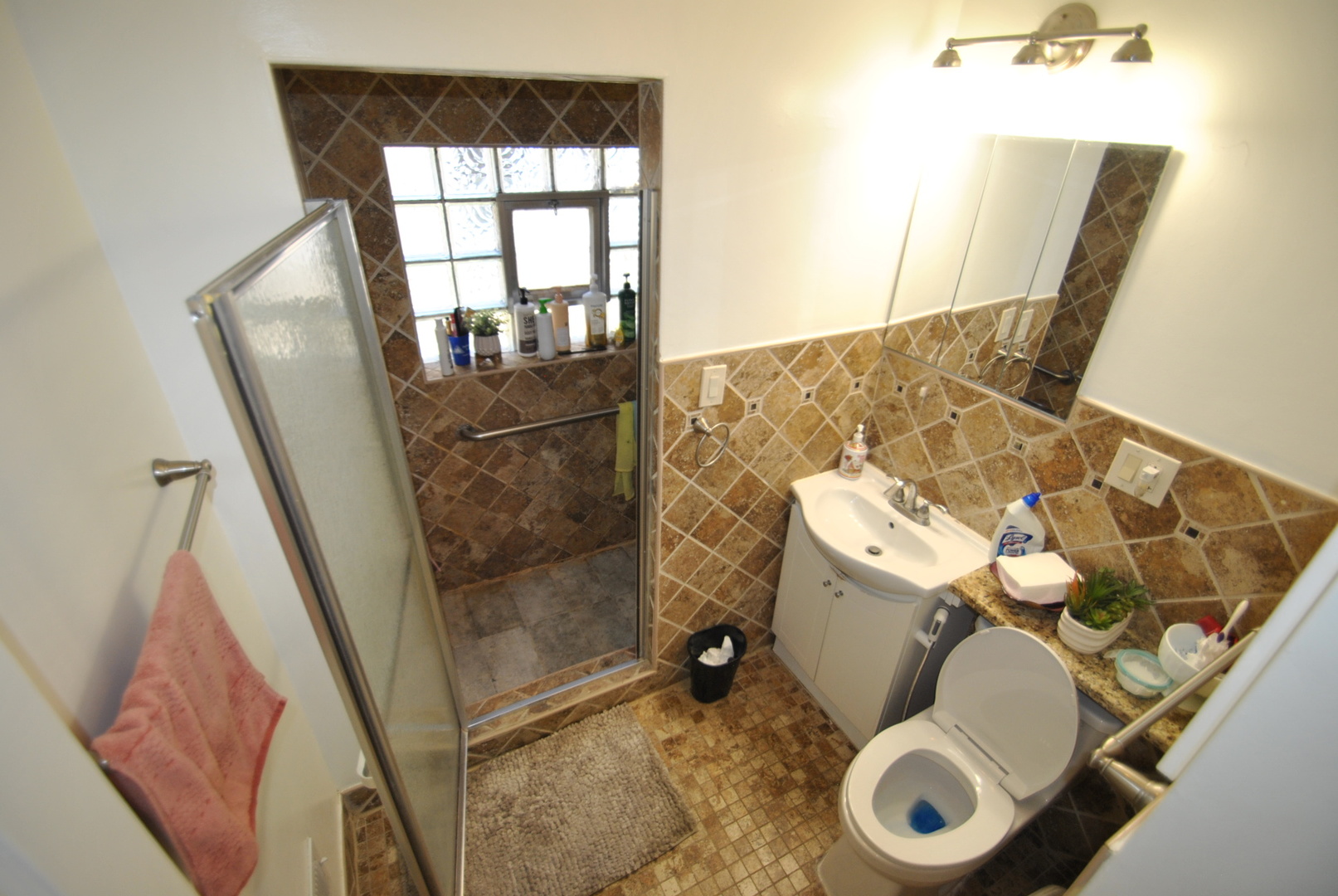 4916 W Montrose Avenue Property Photo 18